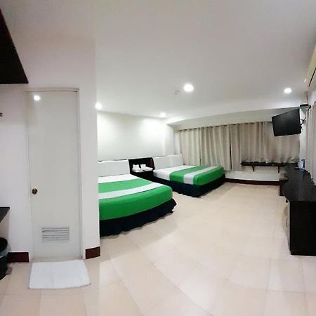 Park Avenue Residence Inn&Suites Davao City Extérieur photo