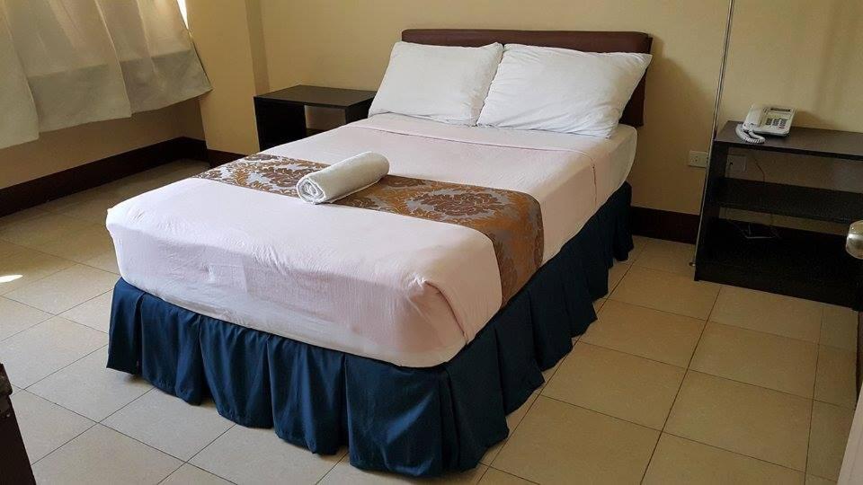 Park Avenue Residence Inn&Suites Davao City Extérieur photo