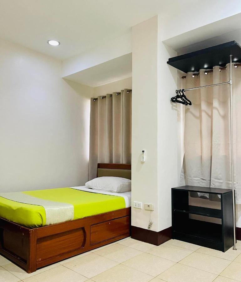 Park Avenue Residence Inn&Suites Davao City Extérieur photo