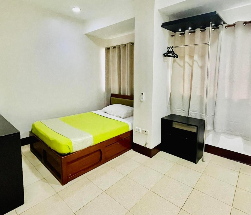Park Avenue Residence Inn&Suites Davao City Extérieur photo