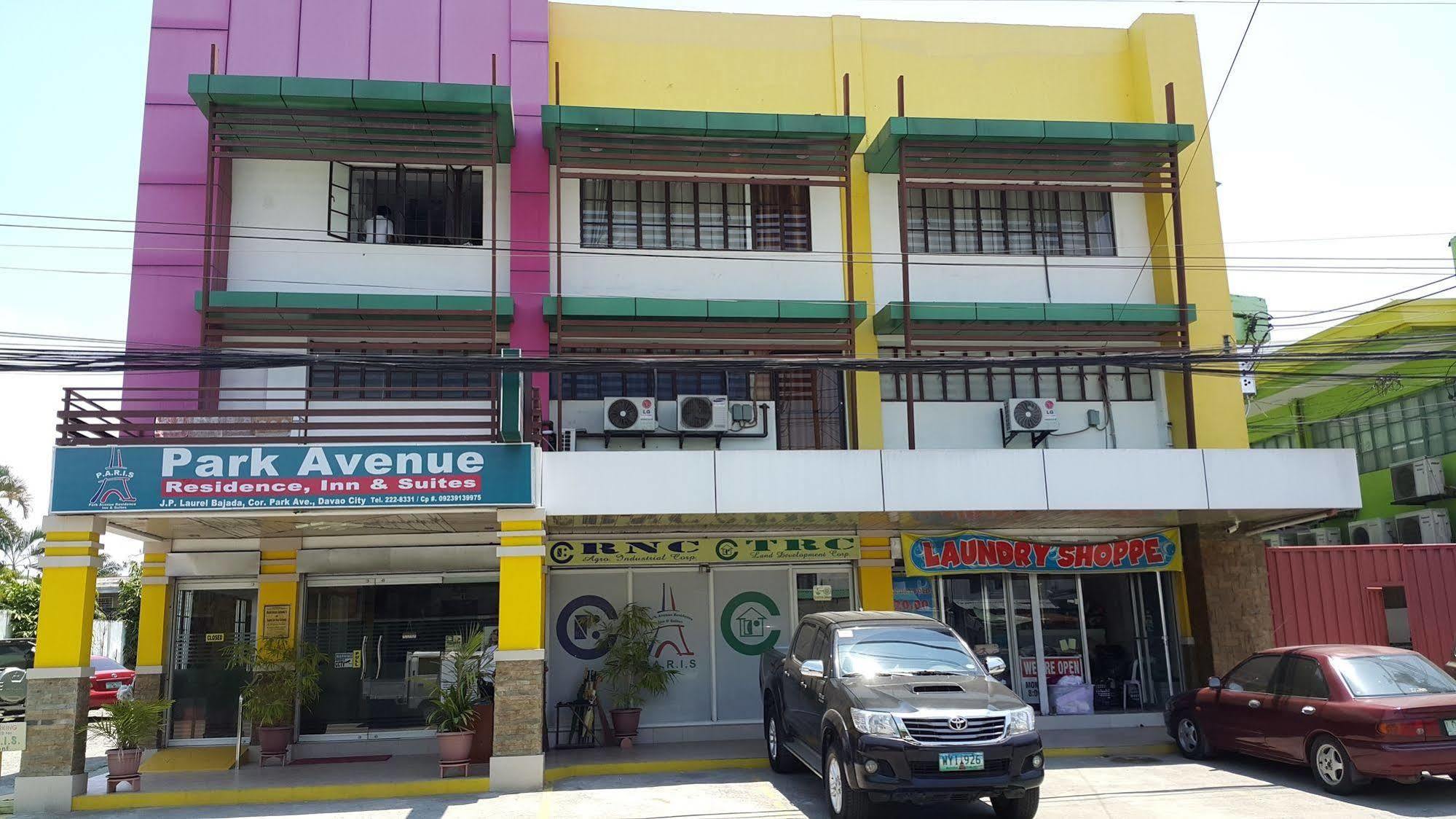 Park Avenue Residence Inn&Suites Davao City Extérieur photo