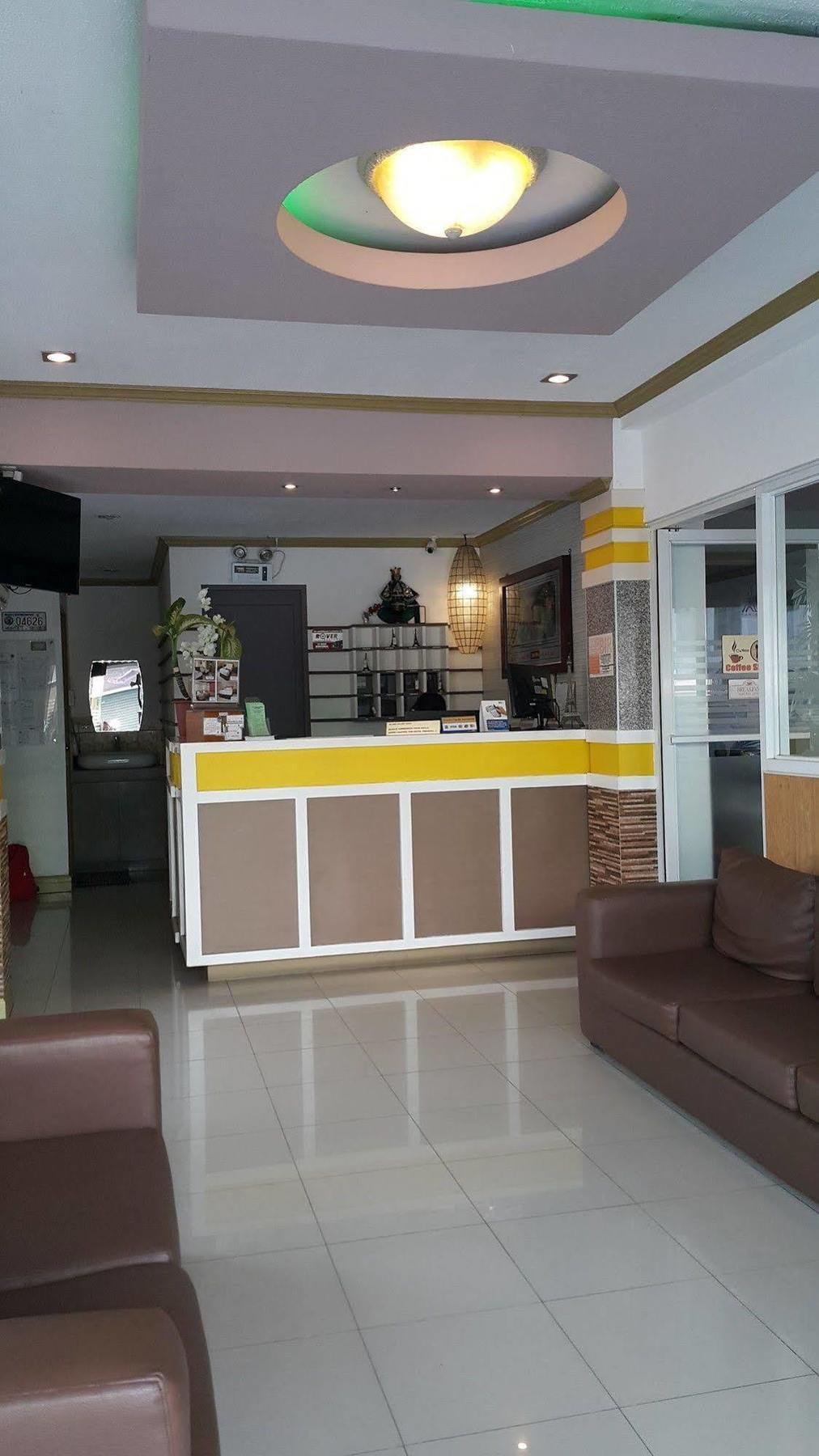 Park Avenue Residence Inn&Suites Davao City Extérieur photo