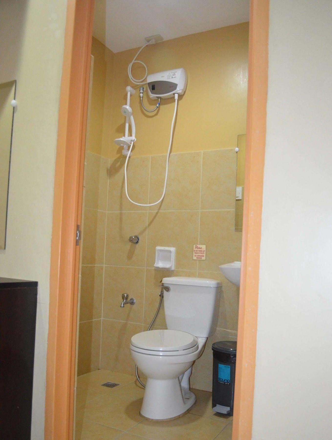Park Avenue Residence Inn&Suites Davao City Extérieur photo