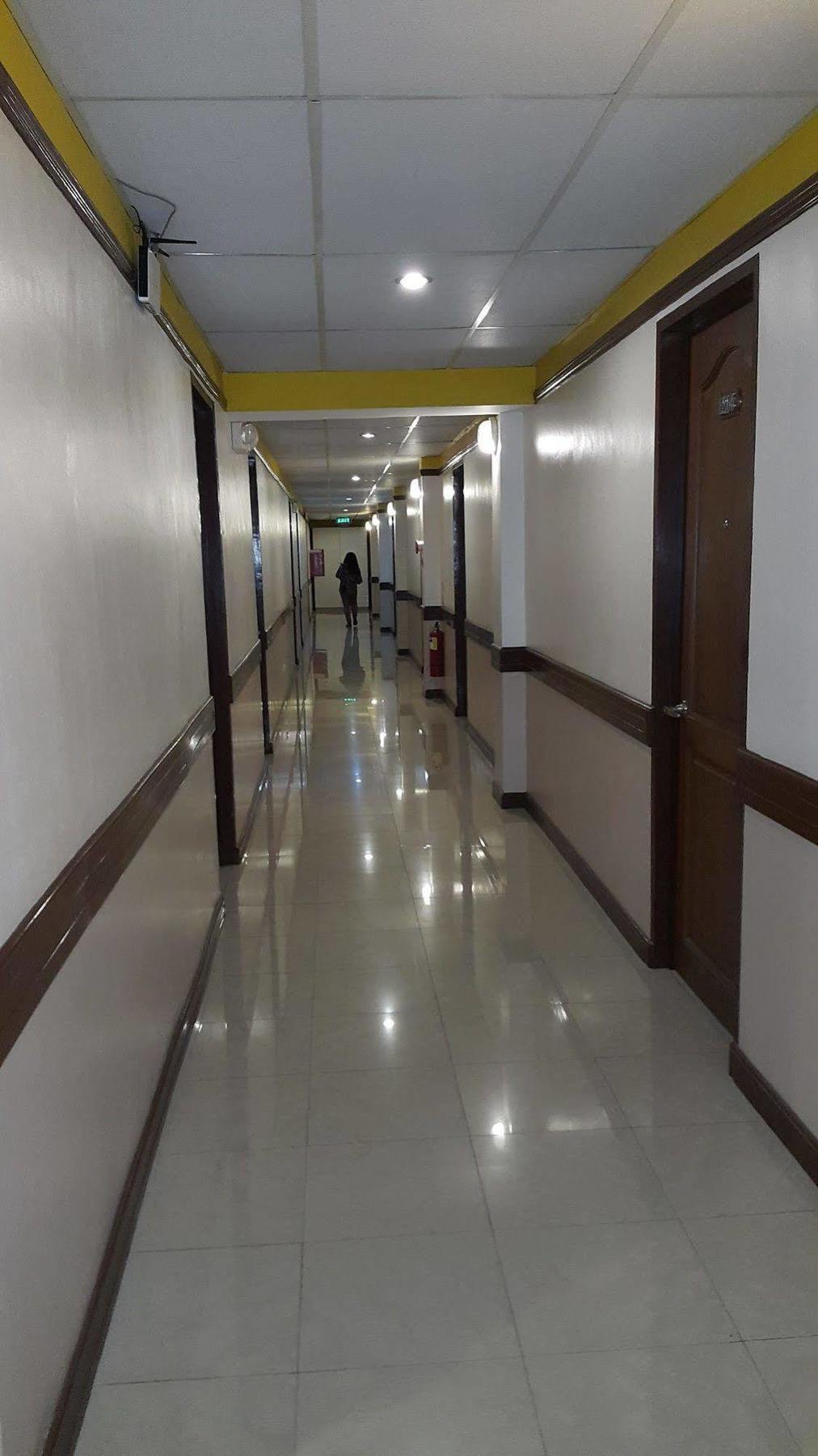 Park Avenue Residence Inn&Suites Davao City Extérieur photo