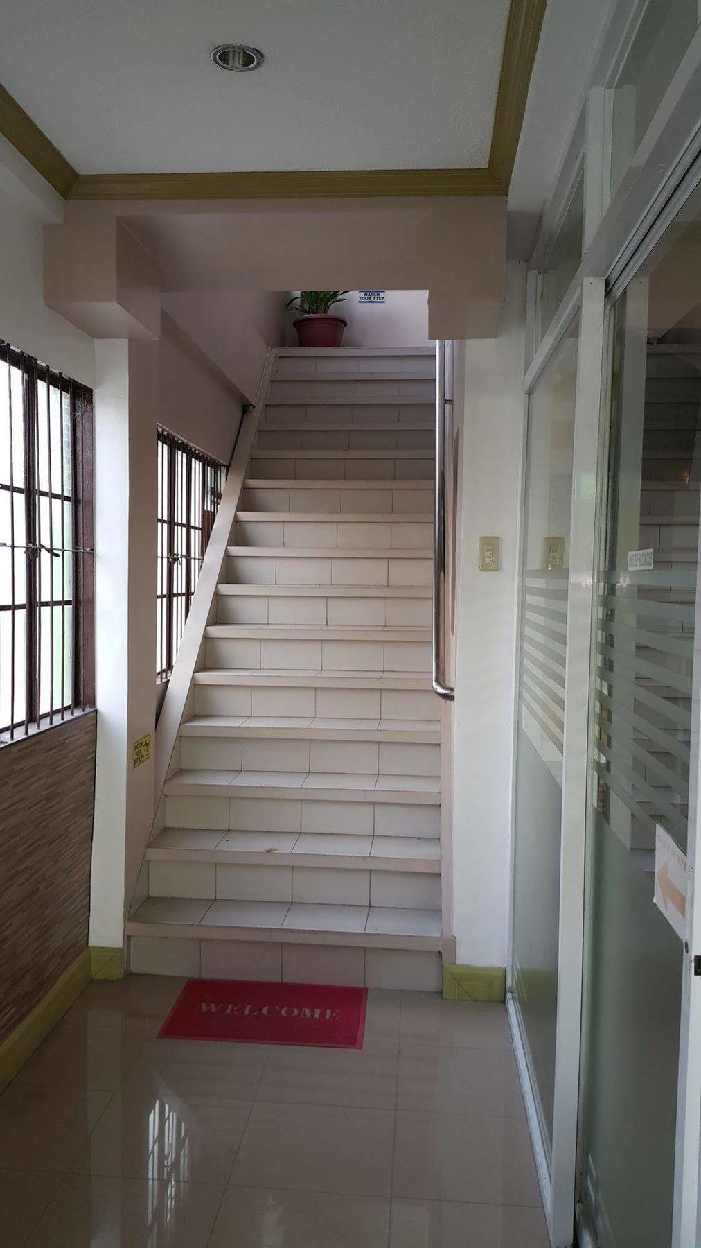 Park Avenue Residence Inn&Suites Davao City Extérieur photo